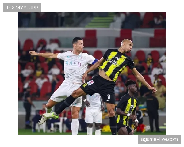 C罗 vs 凯恩：中锋能力与战术角色差异